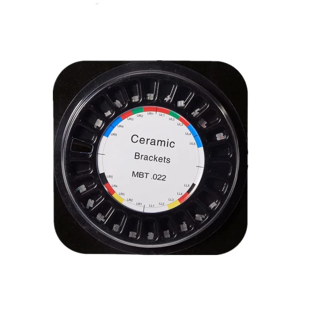 Twenty-piece ceramic orthodontic bracket set in a round tray