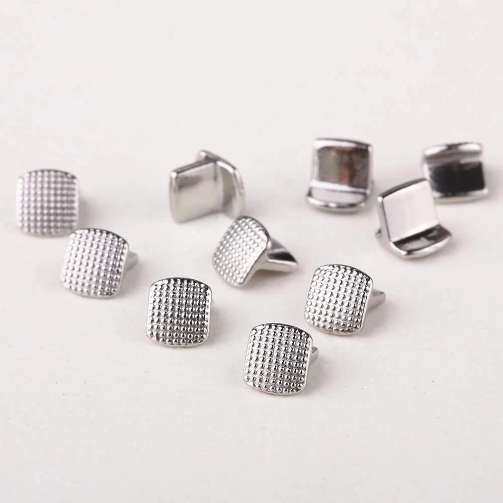 Rectangular mesh bonding bases on stainless steel orthodontic bite turbos